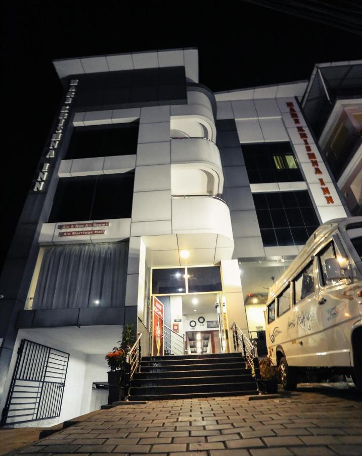Hare Krishna Inn Гуруваюр Экстерьер фото
