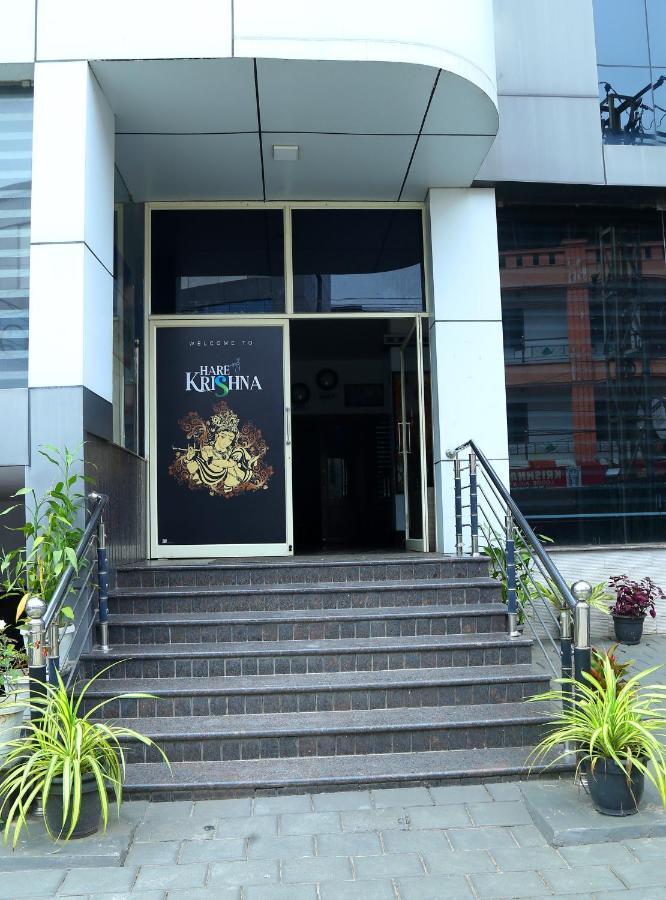 Hare Krishna Inn Гуруваюр Экстерьер фото
